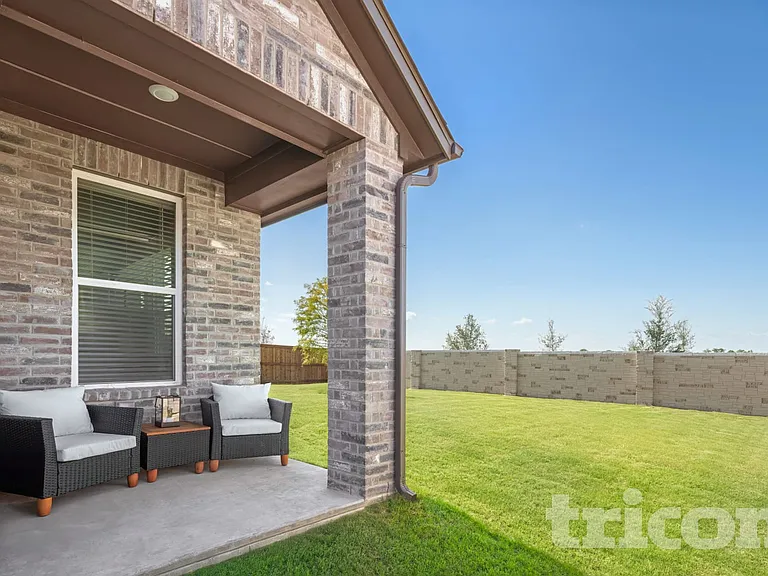 2537 Finch Hollow Dr — Photo 15