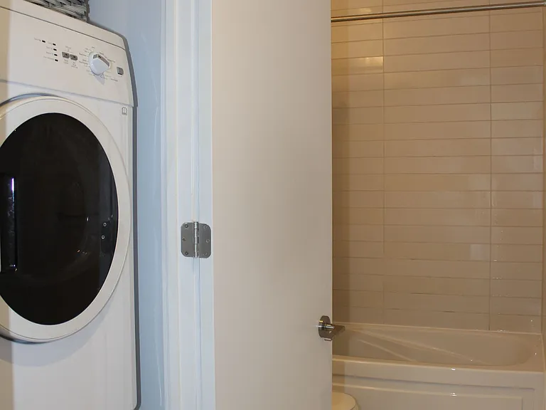 87 Peter St #Penthouse 106 — Photo 24