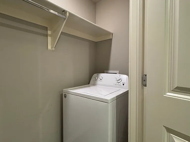 1707 SE K Pl — Photo 21