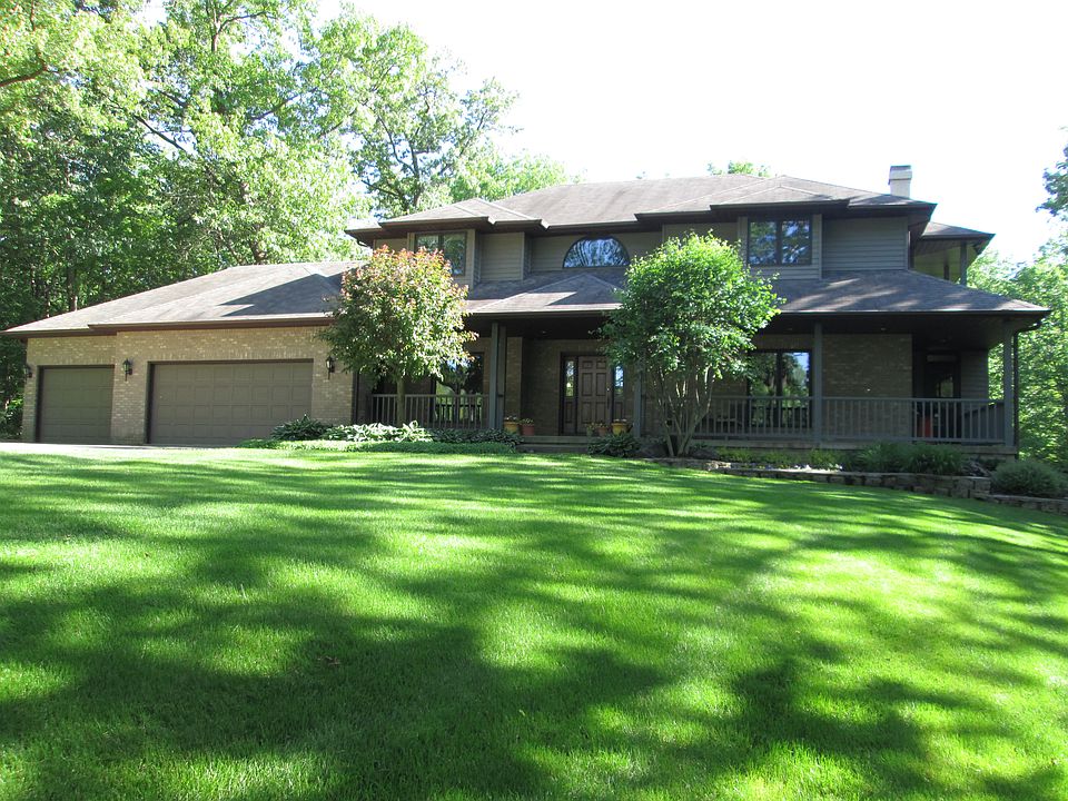 1st image of 1907 Parkway Dr