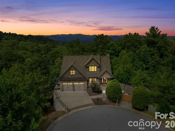 109 Wood Owl Ct, Hendersonville, NC 28791