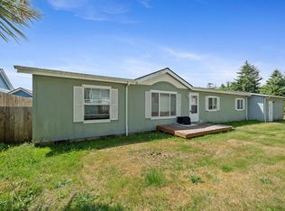 1041 NE 14th Ave, Rockaway Beach, OR 97136