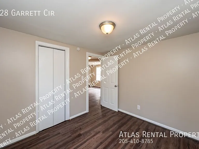 928 Garrett Cir — Photo 9