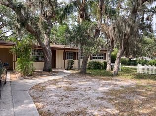 3195 Irving St, Sarasota, FL 34237