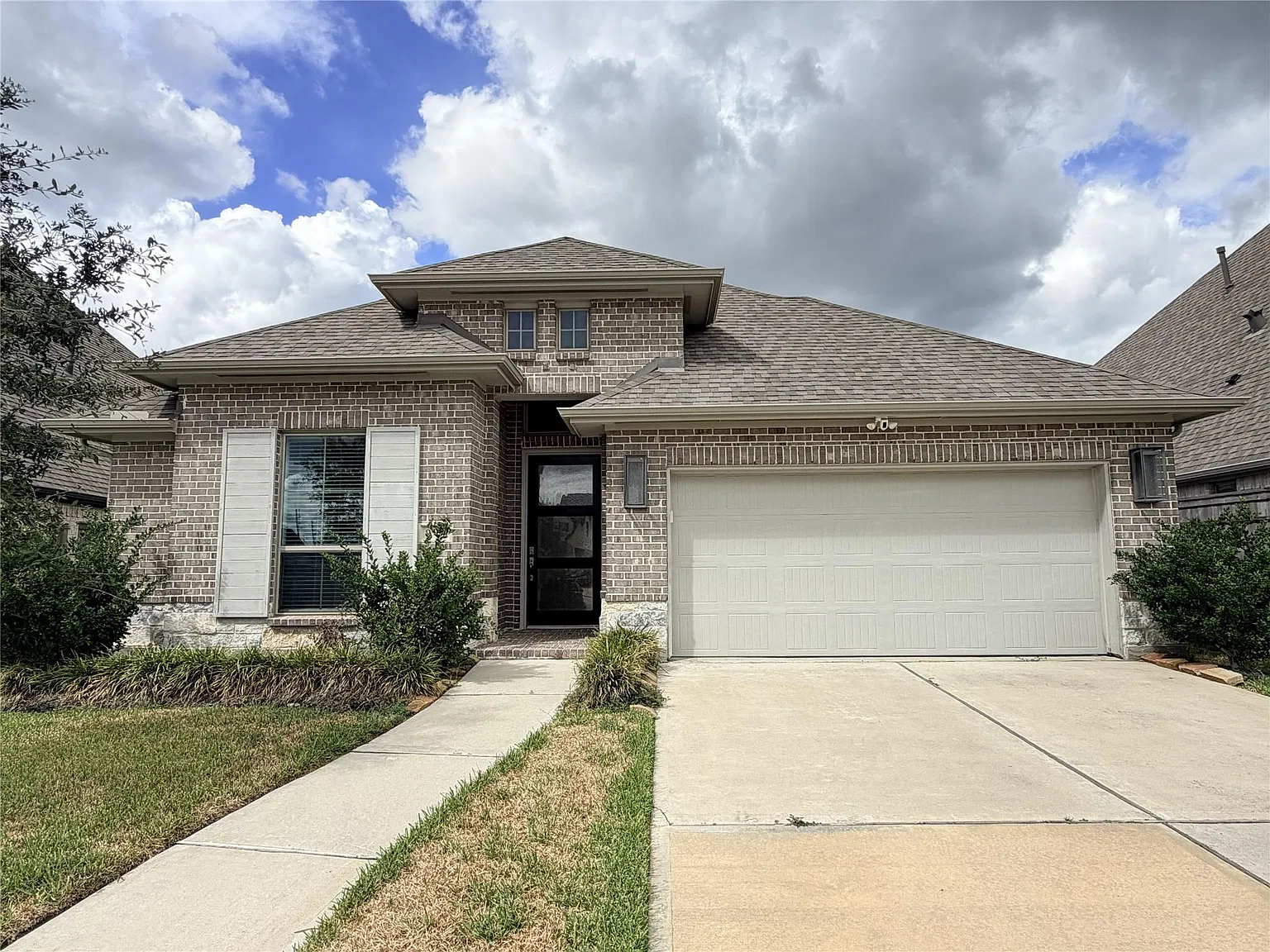 4 bed, 3.0 bath, 2547 sqft, $3,100 — Photo 2