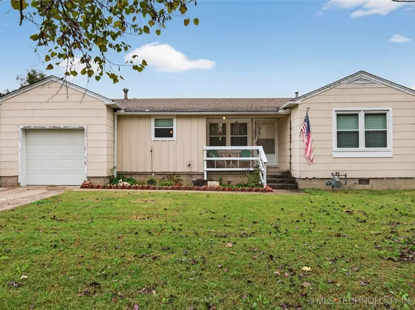1856 S Armstrong Ave, Bartlesville, OK 74003