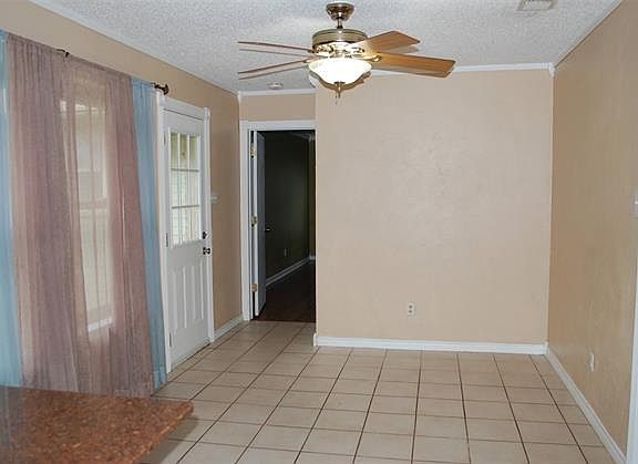 5th image of 7521 Janetta Dr