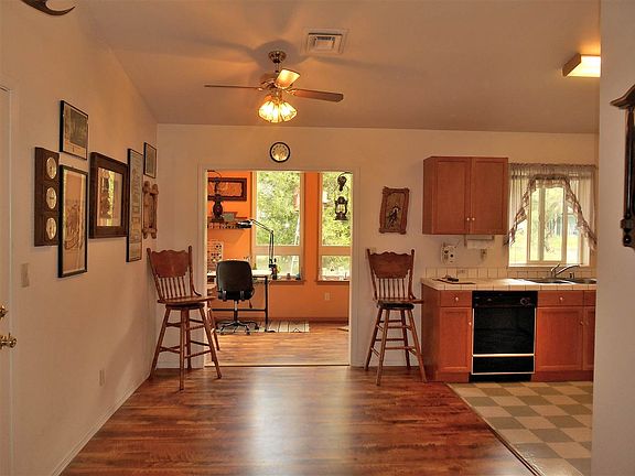 4th image of 16520 Valwood Pl