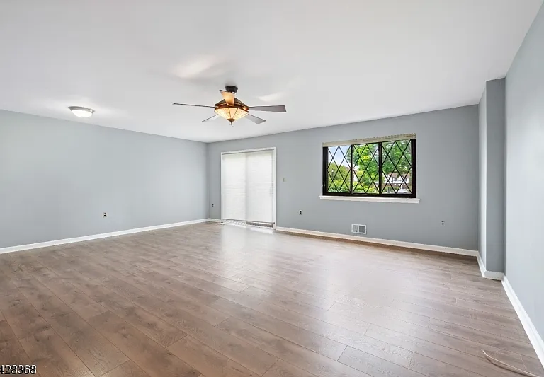260 Wildflower Ln — Photo 10
