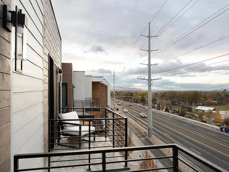 23 Views Townhomes — Photo 6