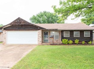 917 Freeland Dr, Enid, OK 73701