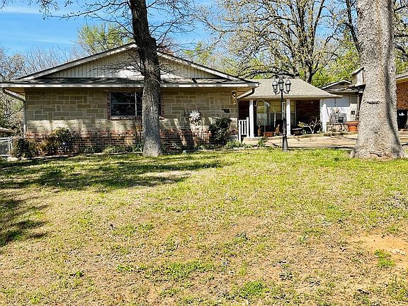 3rd image of 1339 Crestview Dr