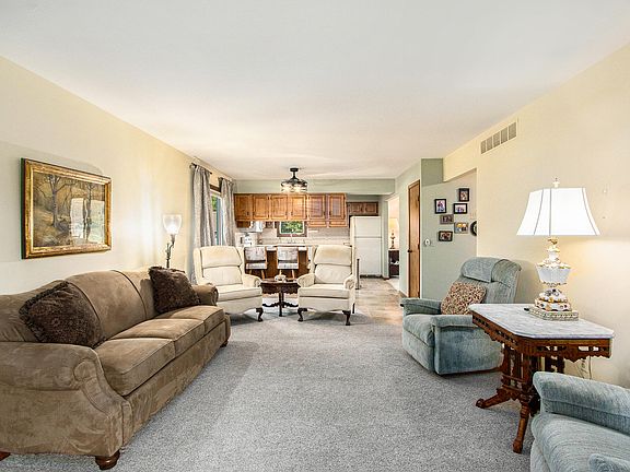 4th image of 6721 Leisure Way Dr SE