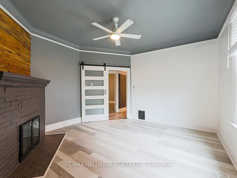 405 Kingston Rd #MAIN FLOOR — Photo 9