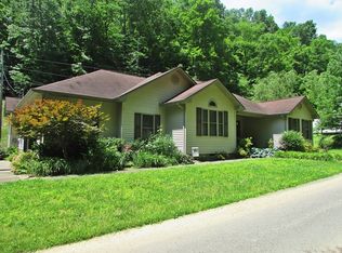 156 Annies Ln, Hagerhill, KY 41222