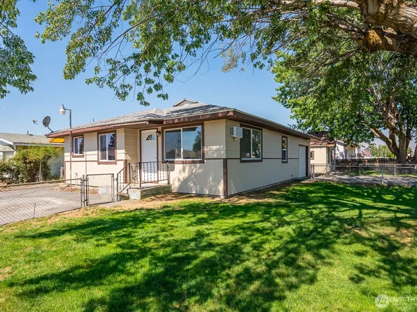 2104 W Spruce Street, Moses Lake, WA 98837