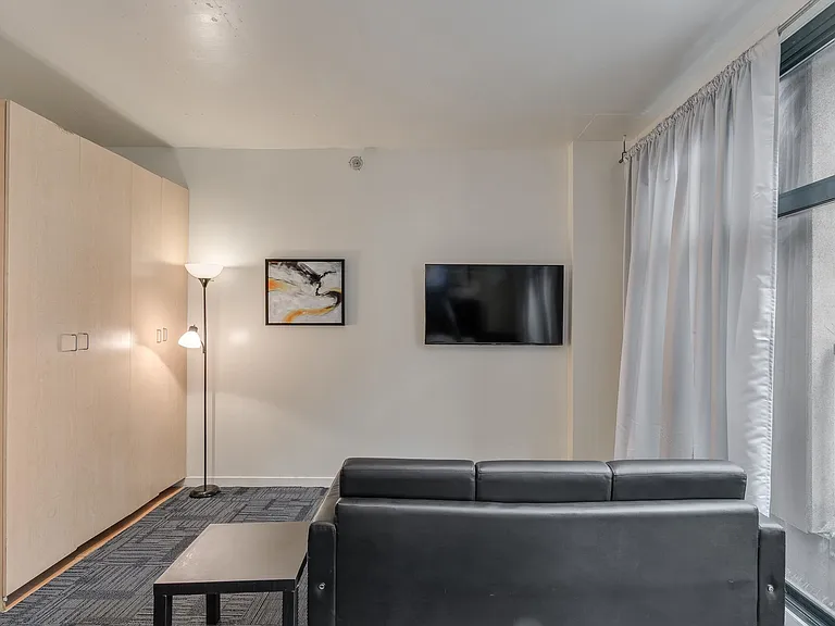 22 Cordova St E #310 — Photo 3
