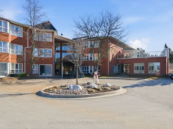 4 Heritage Way #312, Kawartha Lakes, ON K9V 5Z2