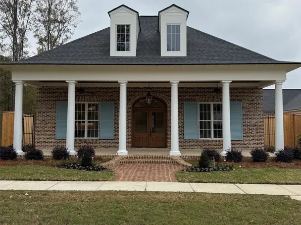 2141 Pecan Square Dr, Shreveport, LA 71106