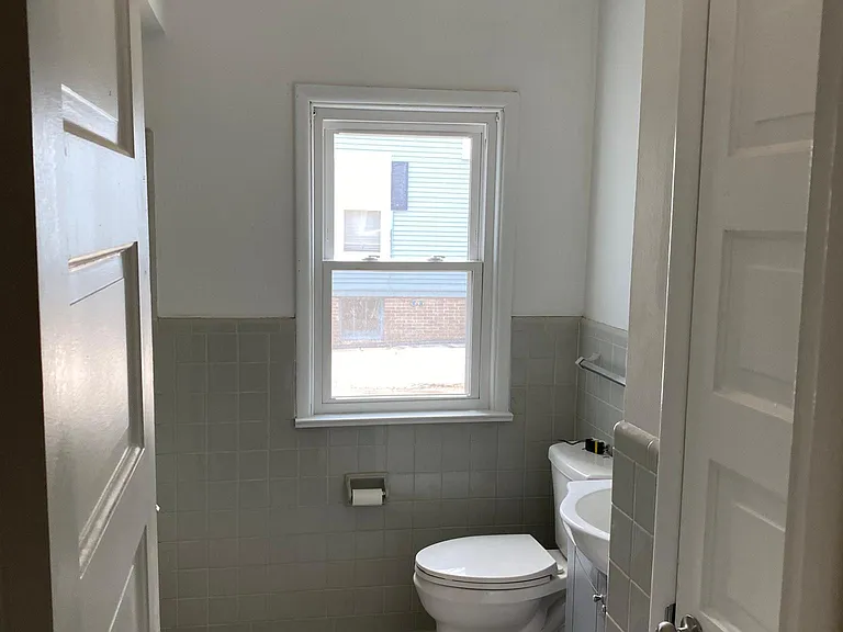 3851 Dewey Ave #2 — Photo 9