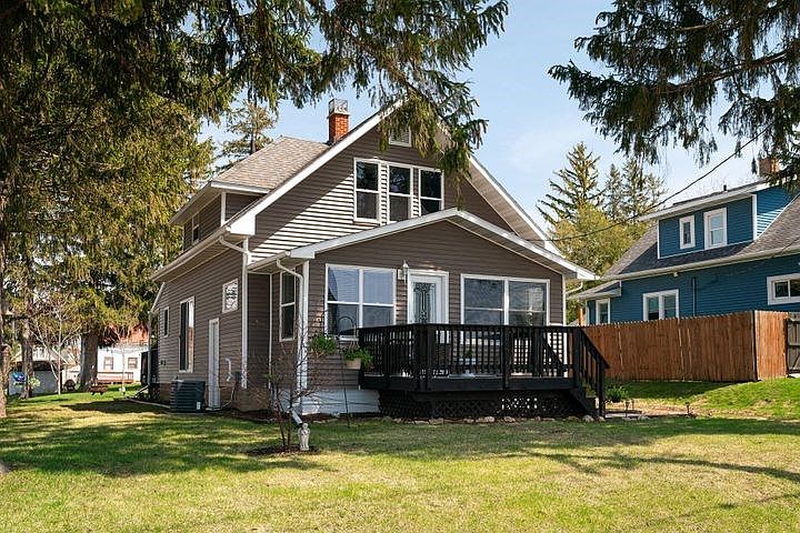 1st image of 203 W Ave S