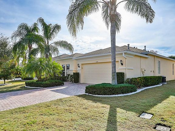 2nd image of 1038 Regal Manor Way