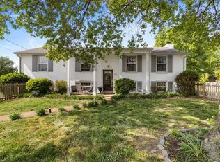 712 Desmond Dr, Nashville, TN 37211