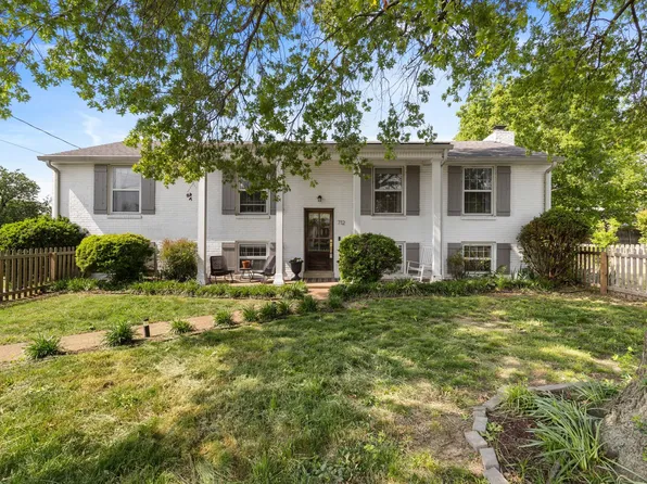 712 Desmond Dr, Nashville, TN 37211