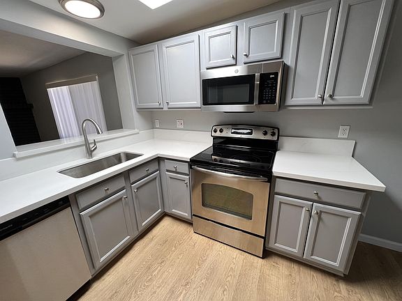 5th image of 9340 E Pikes Peak Dr