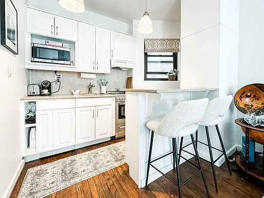 Rented by Douglas Elliman | media 4