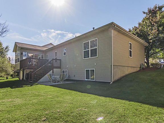 4th image of 10825 Thornberry Way