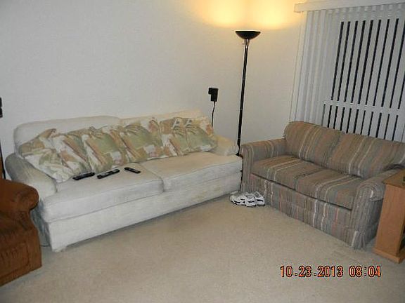 2nd image of 2843 Louise Pl