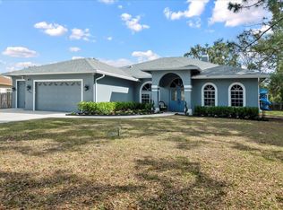 100 Emerald Ct, Royal Palm Beach, FL 33411