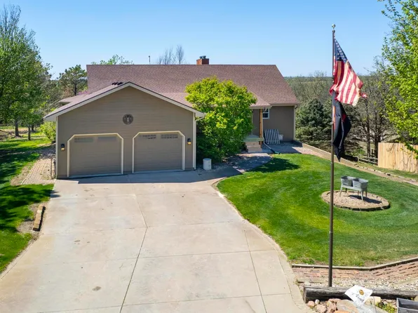 1471 182nd Rd, Seward, NE 68434