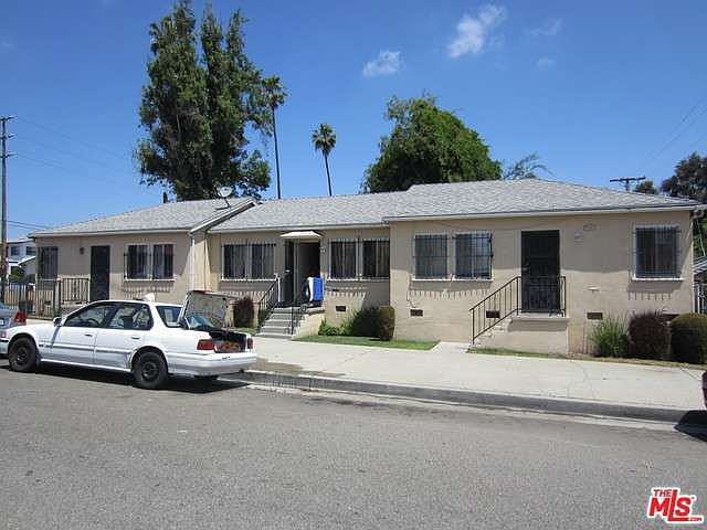 2nd image of 447 W 118th Pl