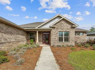 3439 Pelican Bay Cir, Gulf Breeze, FL 32563