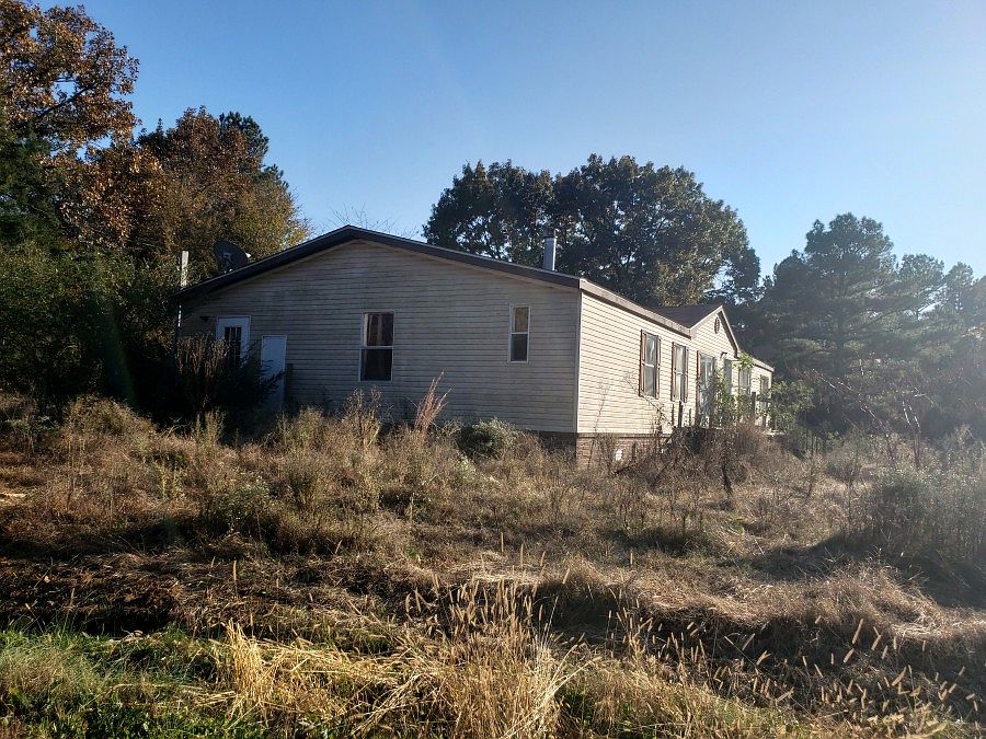 2nd image of 30 Holland Hills Loop