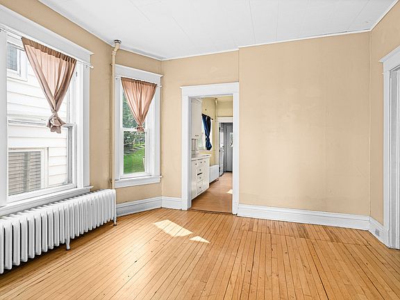 1111E2ndStreet-4_11202025