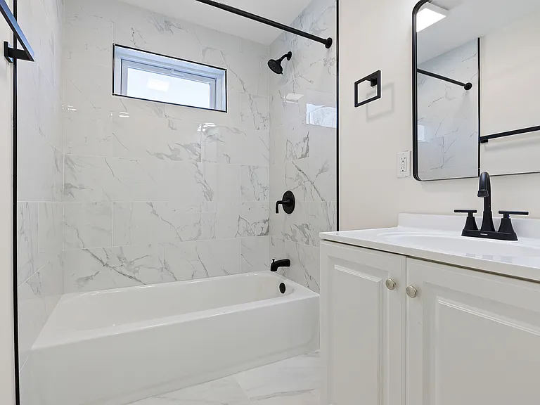19 Denham Ave — Photo 12