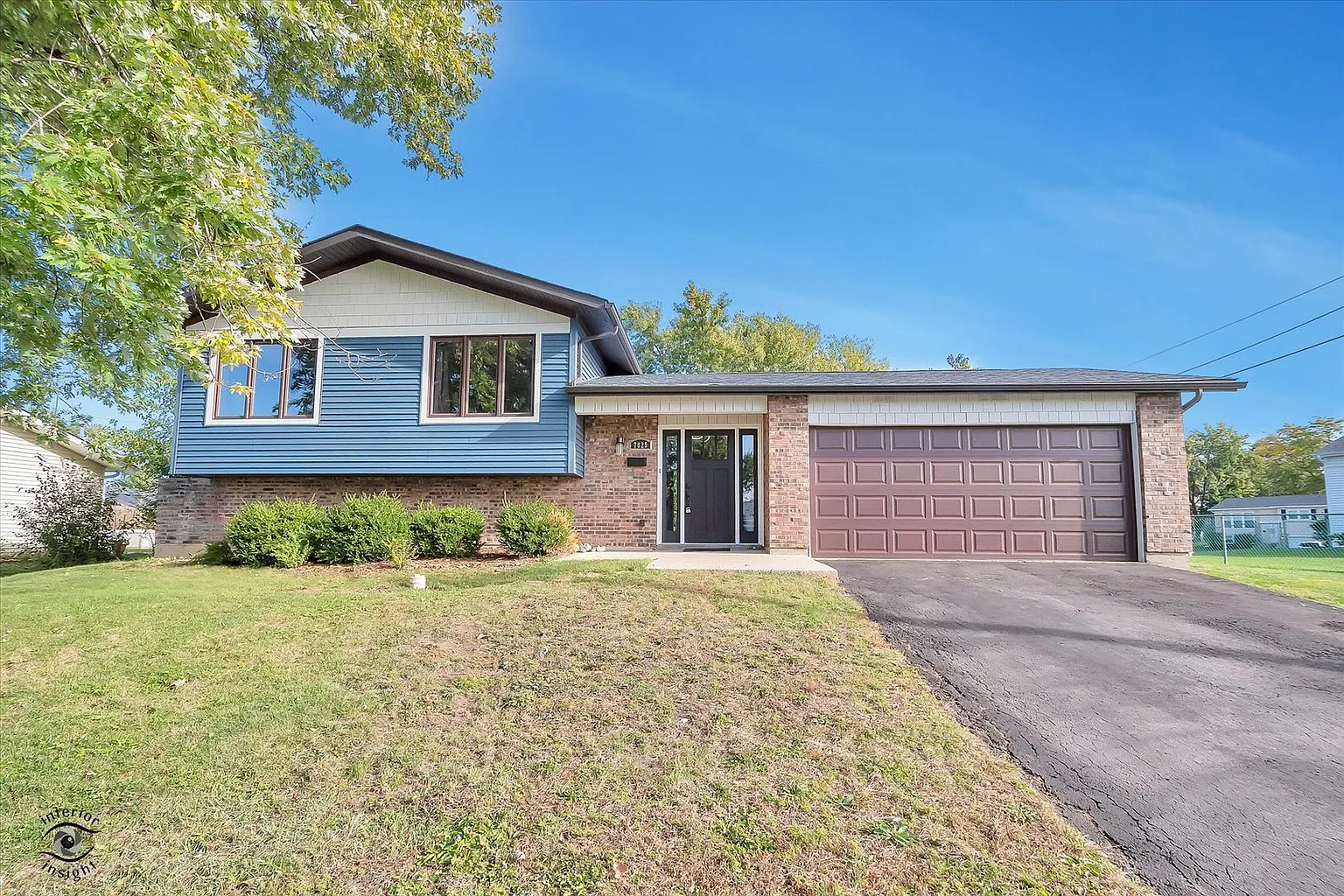 7829 Valley View Ln photo 1