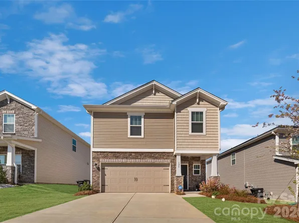 126 Johns Cardinal Dr, Mooresville, NC 28115
