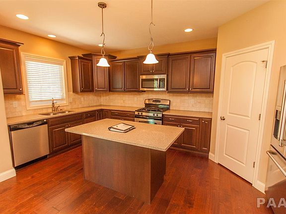 2nd image of 2203 W Earl Ct