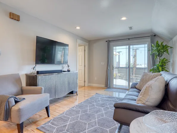 632 SE Powell Blvd, Portland, OR 97202