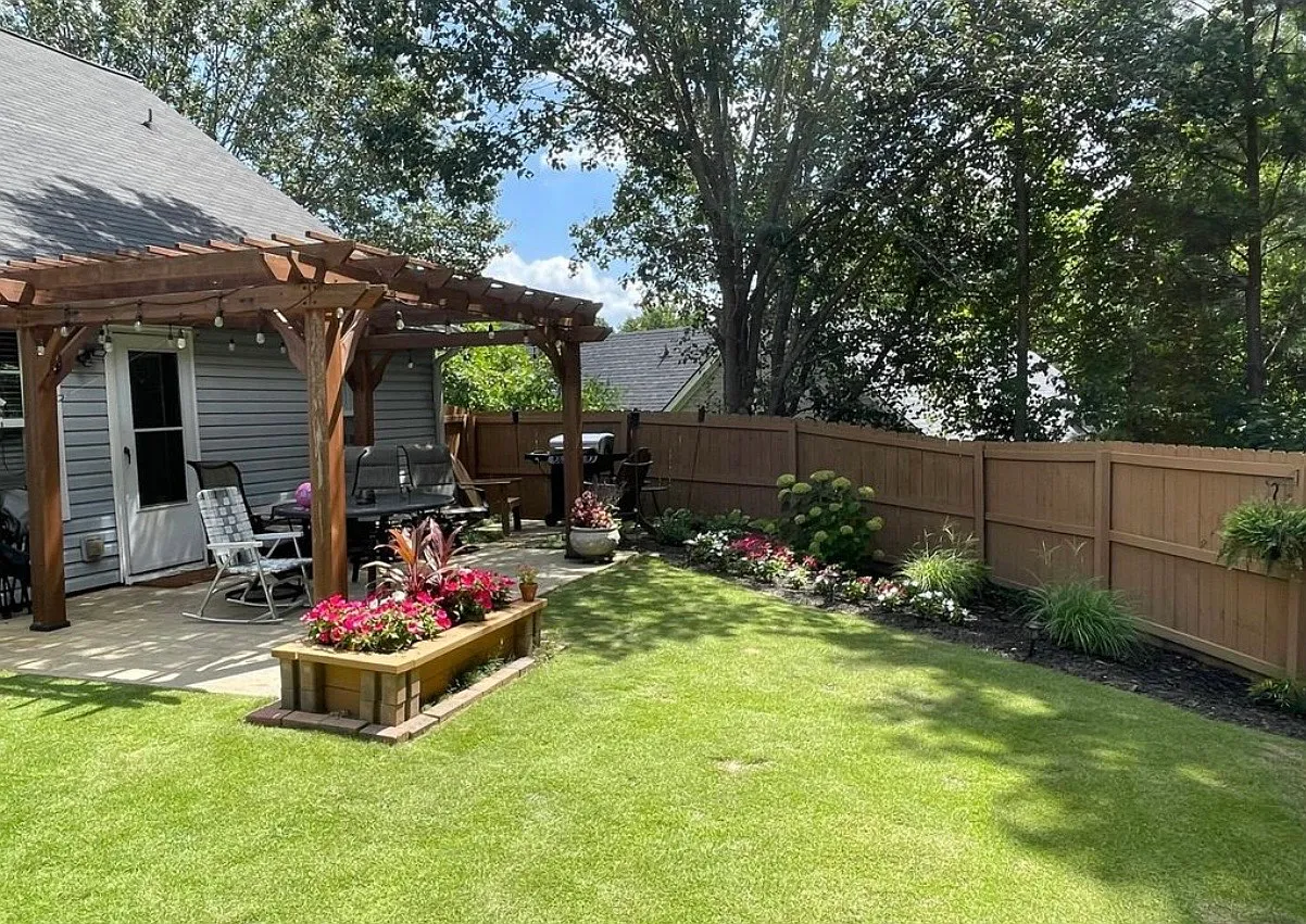 3 bed, 1741 sqft, $2,400 — Photo 4