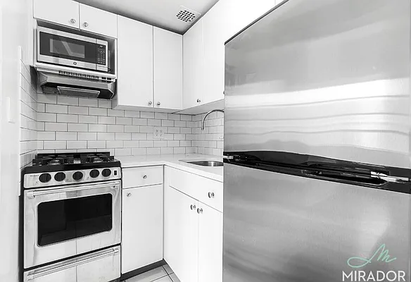 Rented by Mirador Real Estate | media 12