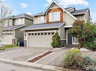 24015 221st Ln SE, Maple Valley, WA 98038