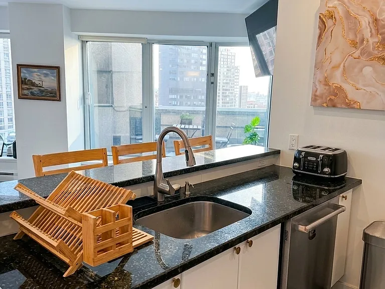 150 W 56th St #2810 — Photo 9