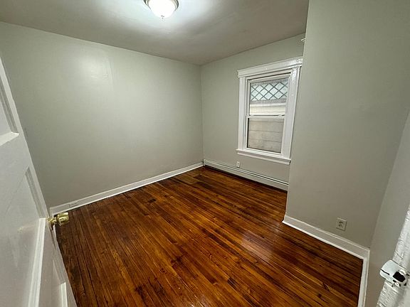 3rd image of 122 N 18th St #2C