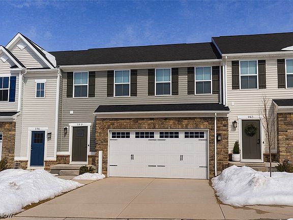 3rd image of 169 Topsail Dr