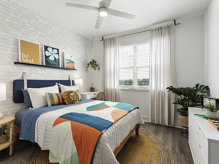 Escalon Townhomes — Photo 11